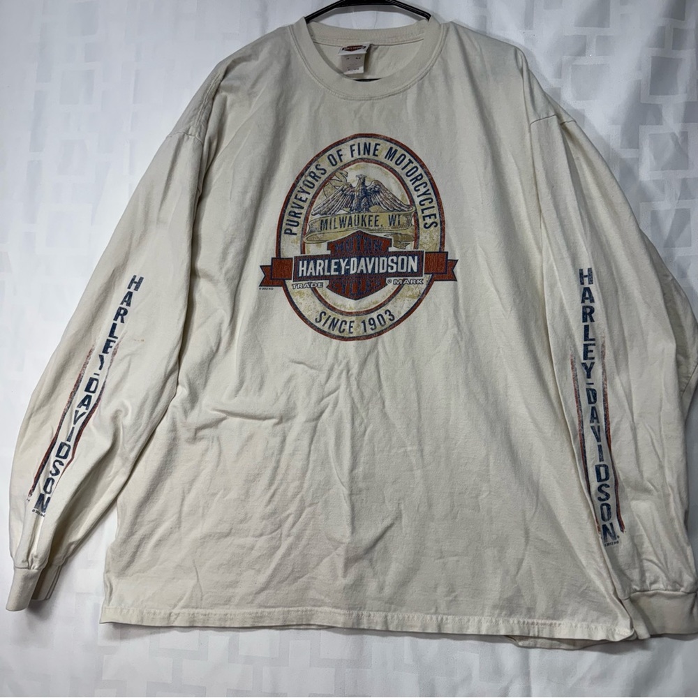 Harley-Davidson Cream Long Sleeve Tee with Vintage Graphic